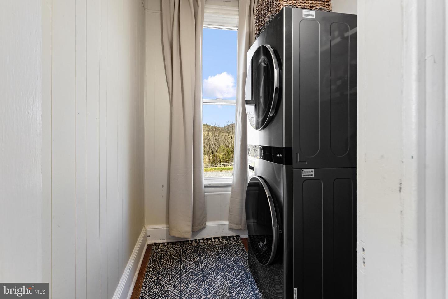 374 FINLEY ROAD, RAPHINE, Virginia 24472, 4 Bedrooms Bedrooms, ,3 BathroomsBathrooms,Residential,For sale,374 FINLEY ROAD,VARB2000154 MLS # VARB2000154