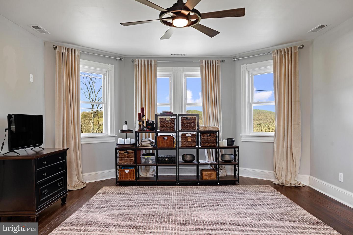 374 FINLEY ROAD, RAPHINE, Virginia 24472, 4 Bedrooms Bedrooms, ,3 BathroomsBathrooms,Residential,For sale,374 FINLEY ROAD,VARB2000154 MLS # VARB2000154