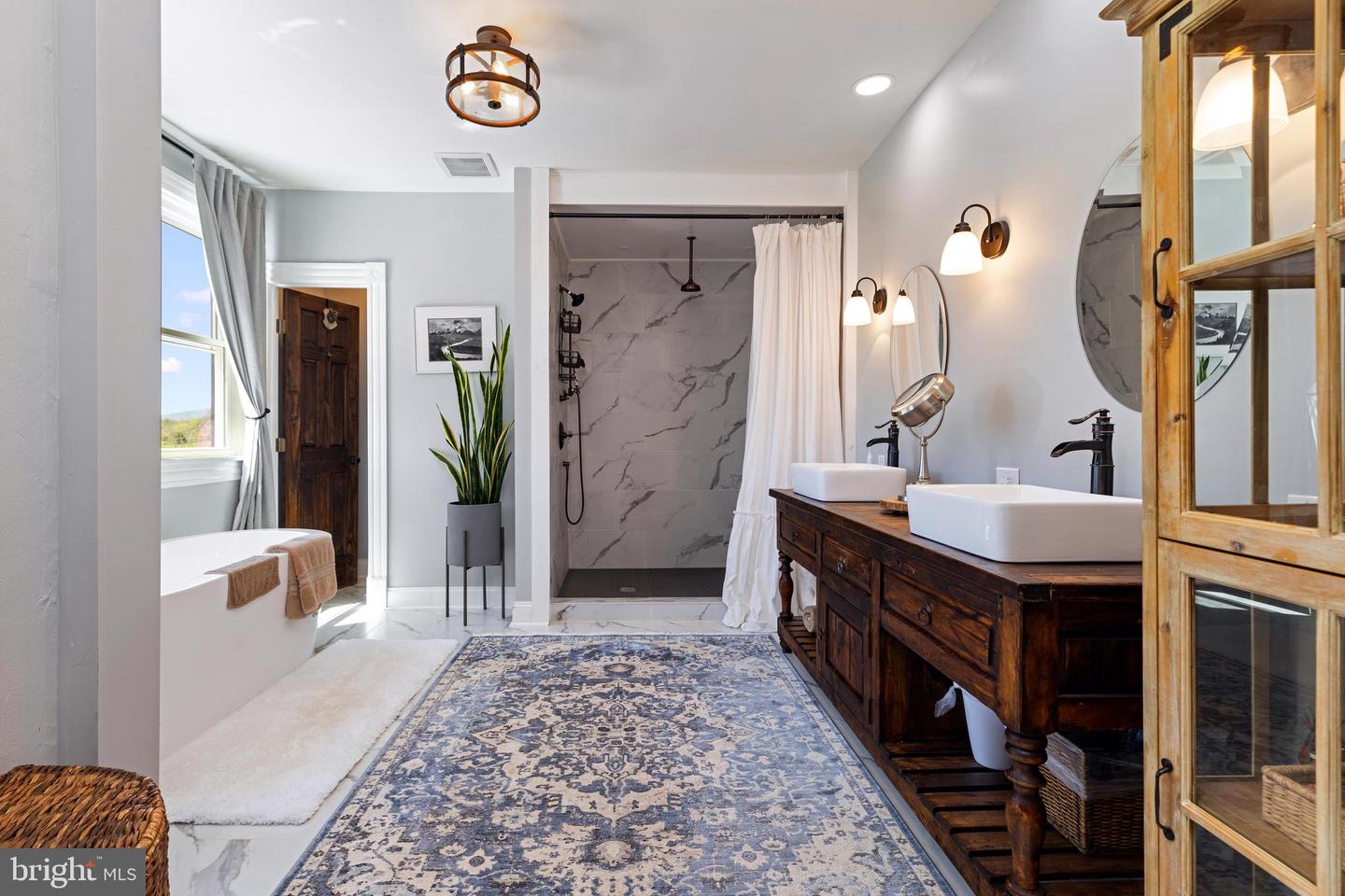 374 FINLEY ROAD, RAPHINE, Virginia 24472, 4 Bedrooms Bedrooms, ,3 BathroomsBathrooms,Residential,For sale,374 FINLEY ROAD,VARB2000154 MLS # VARB2000154