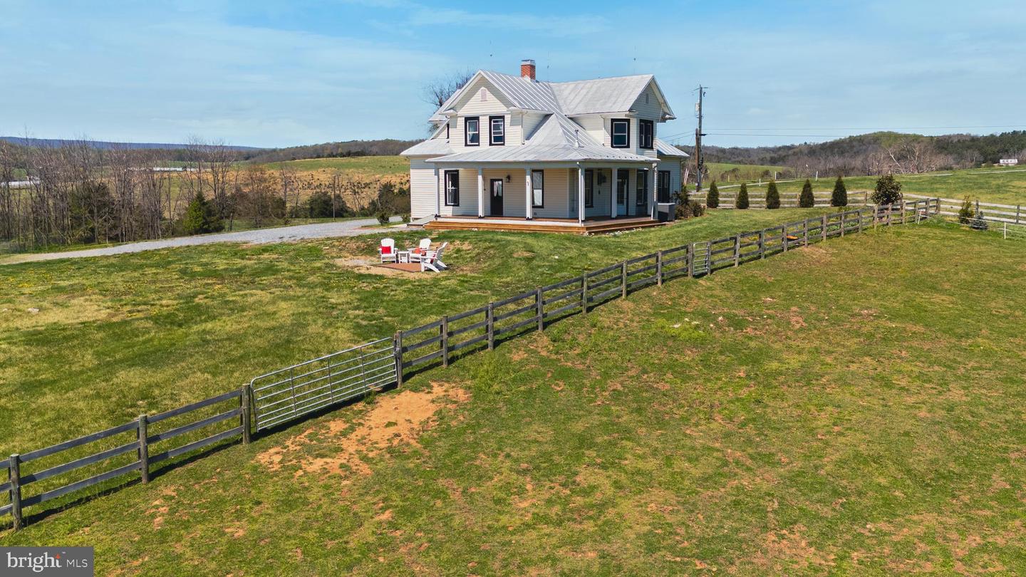 374 FINLEY ROAD, RAPHINE, Virginia 24472, 4 Bedrooms Bedrooms, ,3 BathroomsBathrooms,Residential,For sale,374 FINLEY ROAD,VARB2000154 MLS # VARB2000154