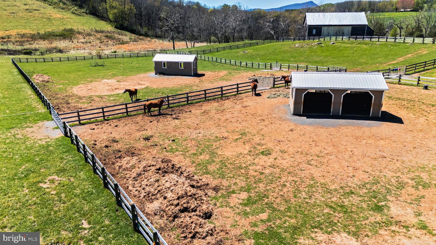 374 FINLEY ROAD, RAPHINE, Virginia 24472, 4 Bedrooms Bedrooms, ,3 BathroomsBathrooms,Residential,For sale,374 FINLEY ROAD,VARB2000154 MLS # VARB2000154