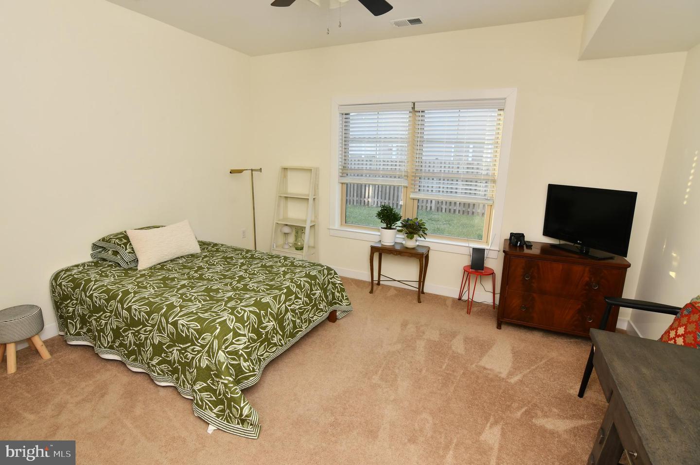 129 DOONBEG CT, WINCHESTER, Virginia 22602, 4 Bedrooms Bedrooms, ,2 BathroomsBathrooms,Residential,For sale,129 DOONBEG CT,VAFV2038410 MLS # VAFV2038410