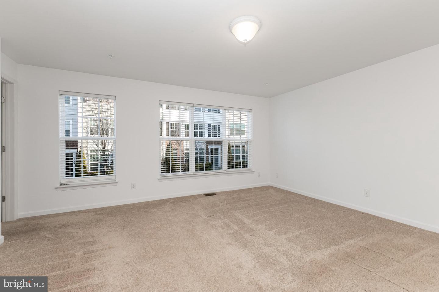 16882 PORTERS INN DR, DUMFRIES, Virginia 22026, 2 Bedrooms Bedrooms, ,2 BathroomsBathrooms,Residential,For sale,16882 PORTERS INN DR,VAPW2109510 MLS # VAPW2109510