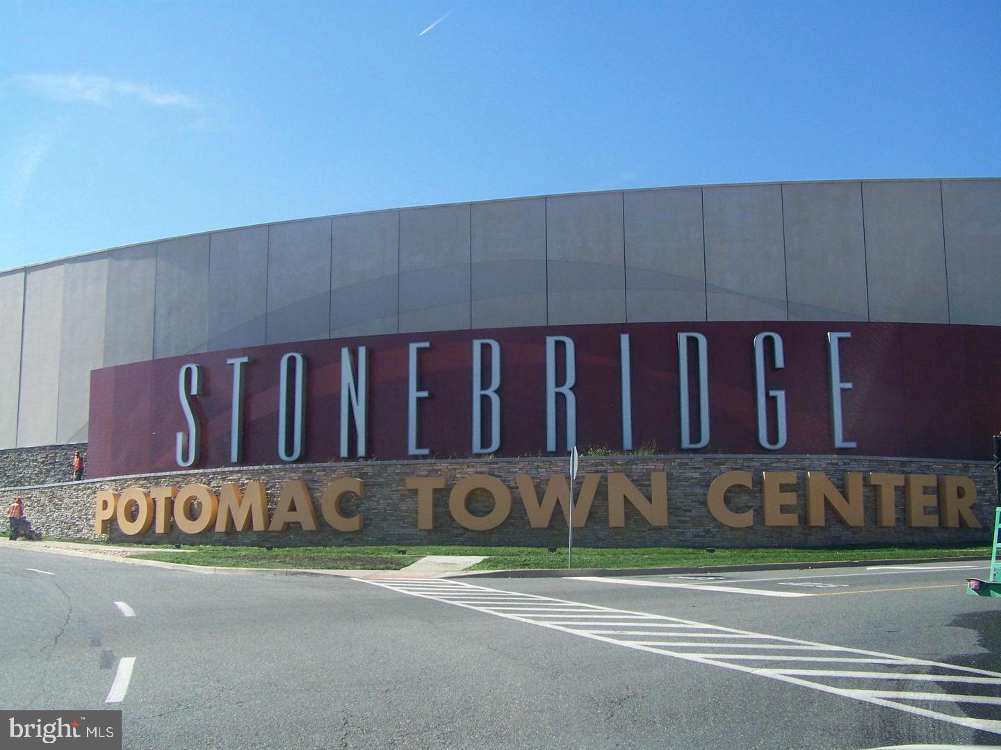 16882 PORTERS INN DR, DUMFRIES, Virginia 22026, 2 Bedrooms Bedrooms, ,2 BathroomsBathrooms,Residential,For sale,16882 PORTERS INN DR,VAPW2109510 MLS # VAPW2109510