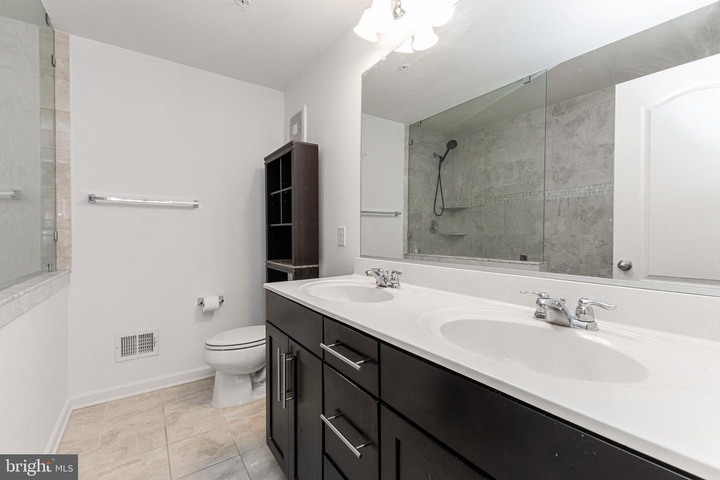 16882 PORTERS INN DR, DUMFRIES, Virginia 22026, 2 Bedrooms Bedrooms, ,2 BathroomsBathrooms,Residential,For sale,16882 PORTERS INN DR,VAPW2109510 MLS # VAPW2109510