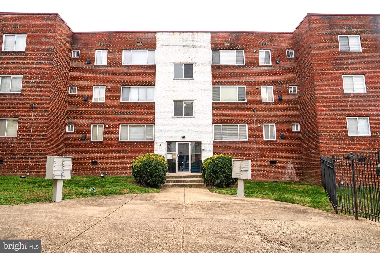 14 HALLEY PL SE #103, WASHINGTON, District Of Columbia 20032, 1 Bedroom Bedrooms, 3 Rooms Rooms,1 BathroomBathrooms,Residential,For sale,14 HALLEY PL SE #103,DCDC2239184 MLS # DCDC2239184