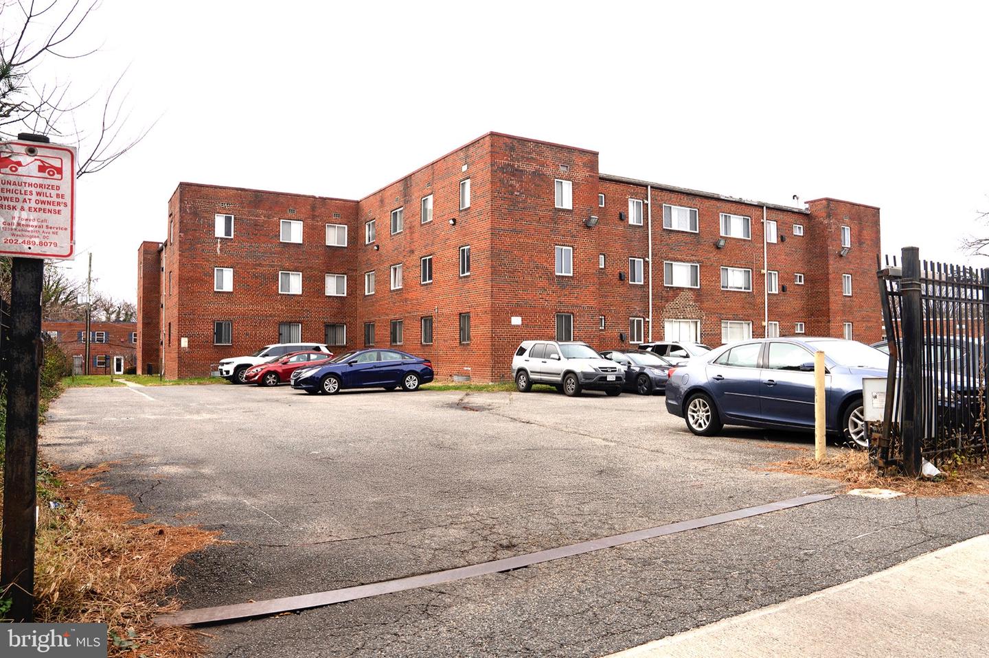 14 HALLEY PL SE #103, WASHINGTON, District Of Columbia 20032, 1 Bedroom Bedrooms, 3 Rooms Rooms,1 BathroomBathrooms,Residential,For sale,14 HALLEY PL SE #103,DCDC2239184 MLS # DCDC2239184