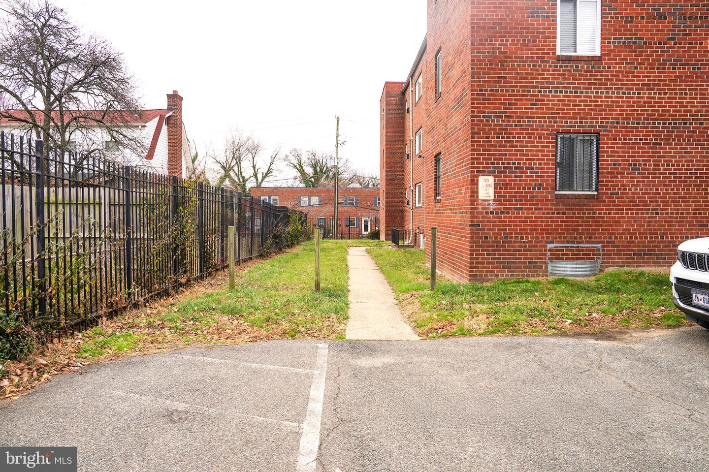 14 HALLEY PL SE #103, WASHINGTON, District Of Columbia 20032, 1 Bedroom Bedrooms, 3 Rooms Rooms,1 BathroomBathrooms,Residential,For sale,14 HALLEY PL SE #103,DCDC2239184 MLS # DCDC2239184