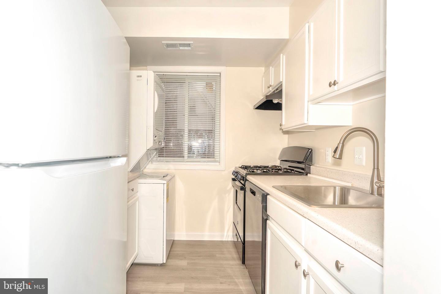 14 HALLEY PL SE #103, WASHINGTON, District Of Columbia 20032, 1 Bedroom Bedrooms, 3 Rooms Rooms,1 BathroomBathrooms,Residential,For sale,14 HALLEY PL SE #103,DCDC2239184 MLS # DCDC2239184