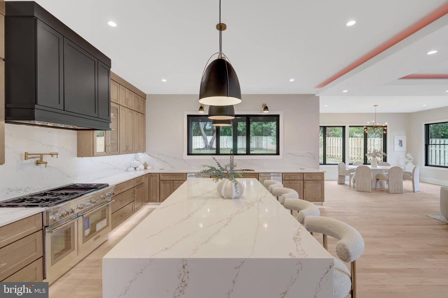 6514 BYRNES DR, MCLEAN, Virginia 22101, 6 Bedrooms Bedrooms, ,6 BathroomsBathrooms,Residential,For sale,6514 BYRNES DR,VAFX2283846 MLS # VAFX2283846 6514 BYRNES DR, MCLEAN, Virginia 22101, 6 Bedrooms Bedrooms, ,6 BathroomsBathrooms,Residential,For sale,6514 BYRNES DR,VAFX2283846 MLS # VAFX2283846