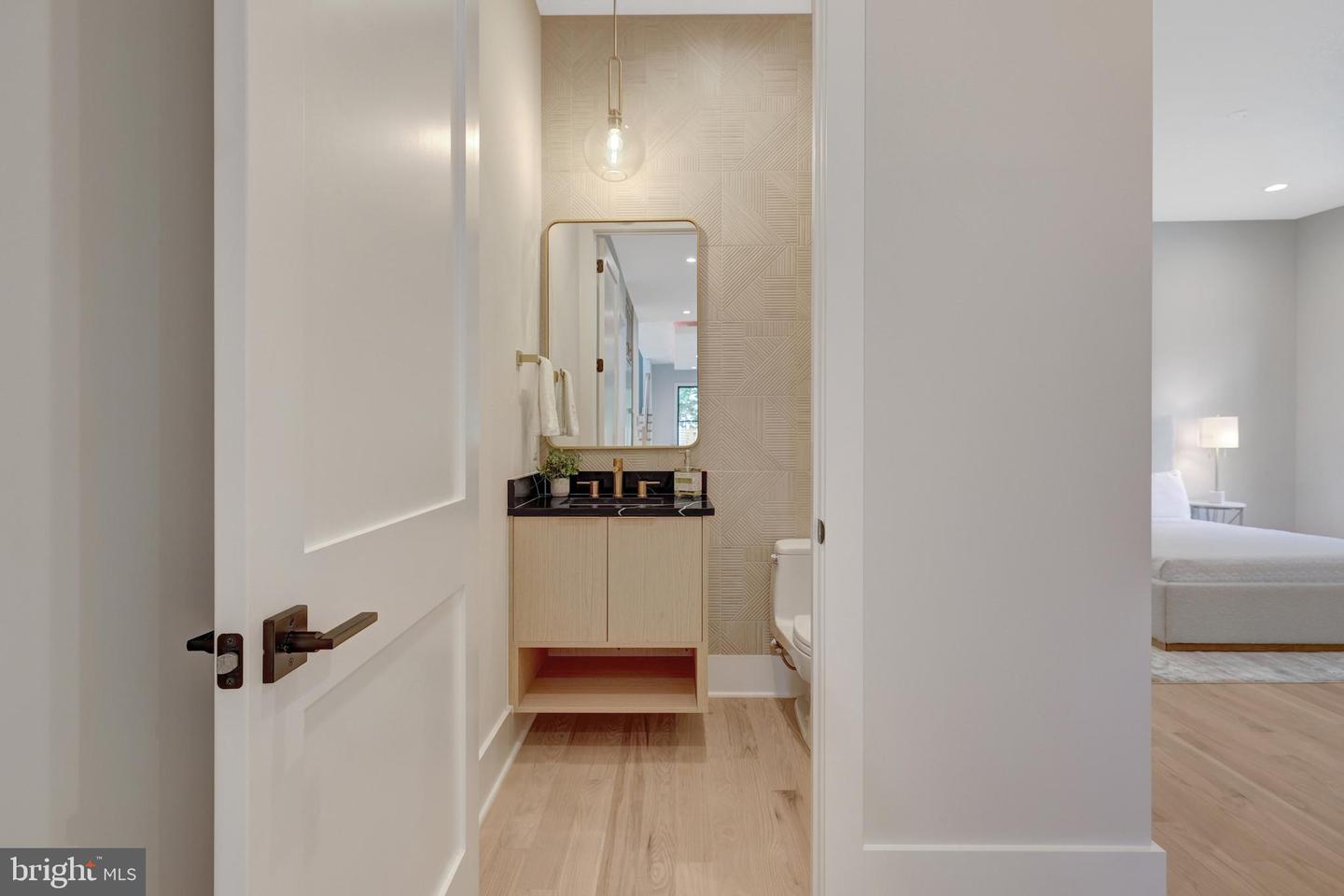 6514 BYRNES DR, MCLEAN, Virginia 22101, 6 Bedrooms Bedrooms, ,6 BathroomsBathrooms,Residential,For sale,6514 BYRNES DR,VAFX2283846 MLS # VAFX2283846 6514 BYRNES DR, MCLEAN, Virginia 22101, 6 Bedrooms Bedrooms, ,6 BathroomsBathrooms,Residential,For sale,6514 BYRNES DR,VAFX2283846 MLS # VAFX2283846