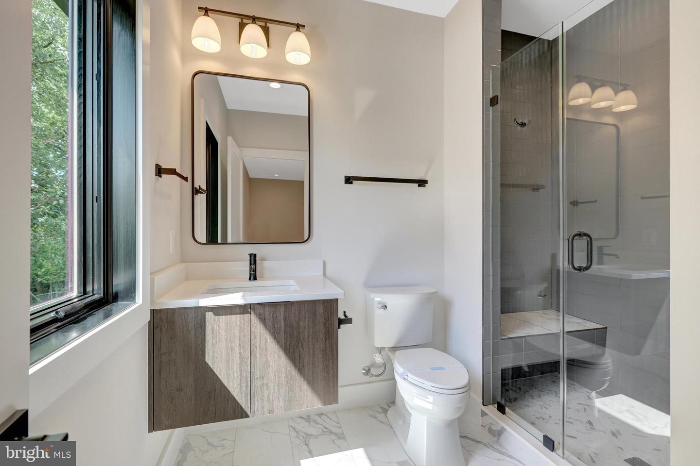 6514 BYRNES DR, MCLEAN, Virginia 22101, 6 Bedrooms Bedrooms, ,6 BathroomsBathrooms,Residential,For sale,6514 BYRNES DR,VAFX2283846 MLS # VAFX2283846 6514 BYRNES DR, MCLEAN, Virginia 22101, 6 Bedrooms Bedrooms, ,6 BathroomsBathrooms,Residential,For sale,6514 BYRNES DR,VAFX2283846 MLS # VAFX2283846