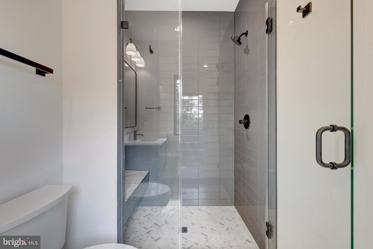 6514 BYRNES DR, MCLEAN, Virginia 22101, 6 Bedrooms Bedrooms, ,6 BathroomsBathrooms,Residential,For sale,6514 BYRNES DR,VAFX2283846 MLS # VAFX2283846 6514 BYRNES DR, MCLEAN, Virginia 22101, 6 Bedrooms Bedrooms, ,6 BathroomsBathrooms,Residential,For sale,6514 BYRNES DR,VAFX2283846 MLS # VAFX2283846