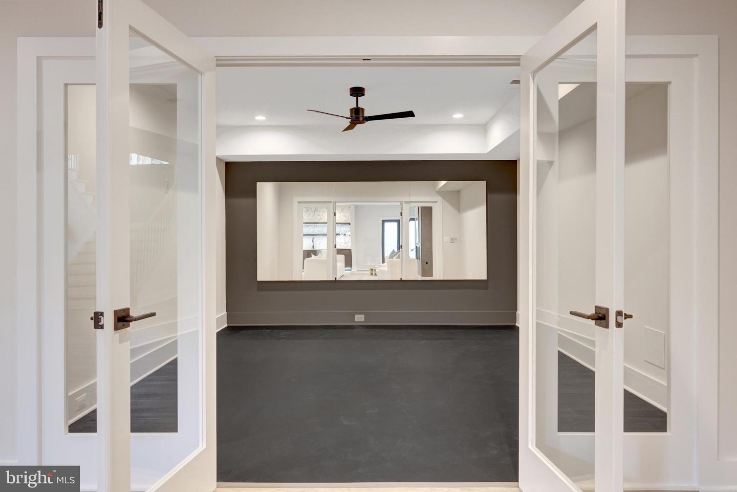 6514 BYRNES DR, MCLEAN, Virginia 22101, 6 Bedrooms Bedrooms, ,6 BathroomsBathrooms,Residential,For sale,6514 BYRNES DR,VAFX2283846 MLS # VAFX2283846 6514 BYRNES DR, MCLEAN, Virginia 22101, 6 Bedrooms Bedrooms, ,6 BathroomsBathrooms,Residential,For sale,6514 BYRNES DR,VAFX2283846 MLS # VAFX2283846