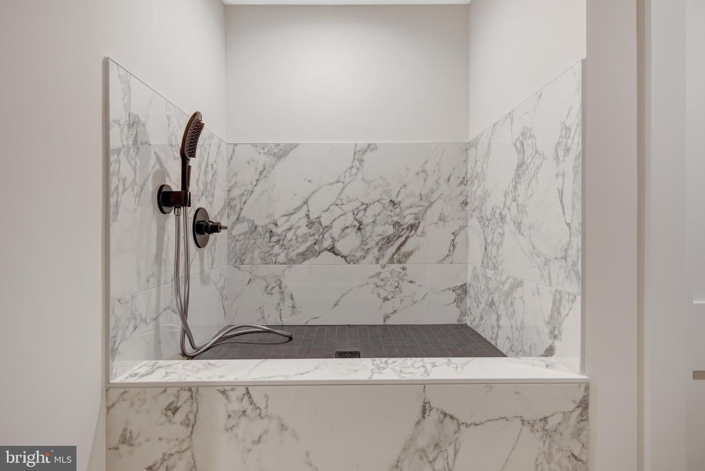 6514 BYRNES DR, MCLEAN, Virginia 22101, 6 Bedrooms Bedrooms, ,6 BathroomsBathrooms,Residential,For sale,6514 BYRNES DR,VAFX2283846 MLS # VAFX2283846 6514 BYRNES DR, MCLEAN, Virginia 22101, 6 Bedrooms Bedrooms, ,6 BathroomsBathrooms,Residential,For sale,6514 BYRNES DR,VAFX2283846 MLS # VAFX2283846