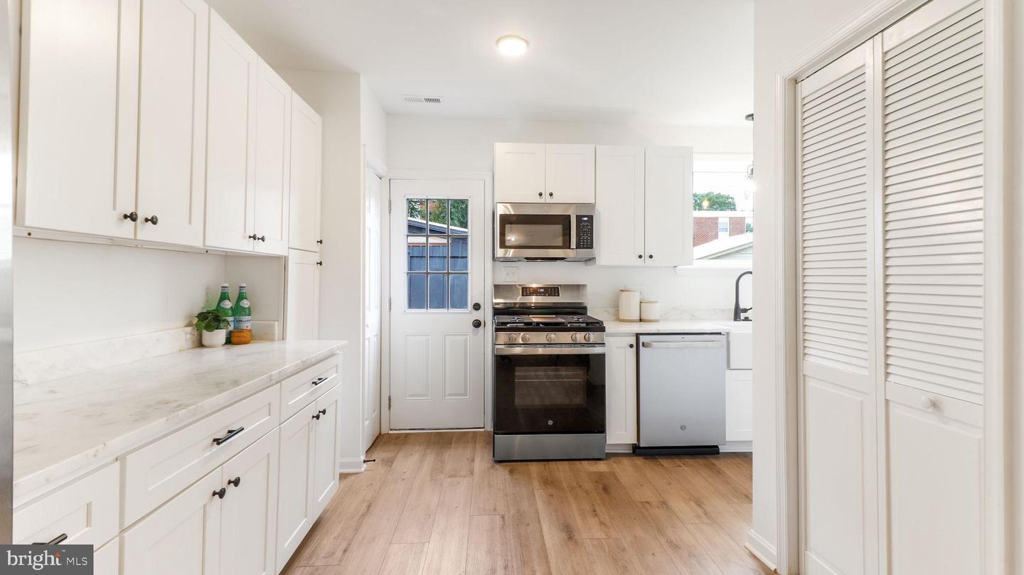 5220 BLAINE ST NE, WASHINGTON, District Of Columbia 20019, 3 Bedrooms Bedrooms, 5 Rooms Rooms,1 BathroomBathrooms,Residential,For sale,5220 BLAINE ST NE,DCDC2239530 MLS # DCDC2239530 5220 BLAINE ST NE, WASHINGTON, District Of Columbia 20019, 3 Bedrooms Bedrooms, 5 Rooms Rooms,1 BathroomBathrooms,Residential,For sale,5220 BLAINE ST NE,DCDC2239530 MLS # DCDC2239530