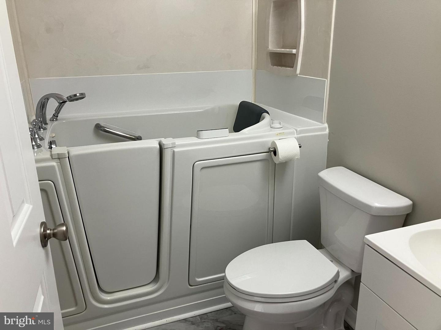 114 BUCKINGHAM DR, STEPHENS CITY, Virginia 22655, 4 Bedrooms Bedrooms, ,3 BathroomsBathrooms,Residential,For sale,114 BUCKINGHAM DR,VAFV2038680 MLS # VAFV2038680 114 BUCKINGHAM DR, STEPHENS CITY, Virginia 22655, 4 Bedrooms Bedrooms, ,3 BathroomsBathrooms,Residential,For sale,114 BUCKINGHAM DR,VAFV2038680 MLS # VAFV2038680