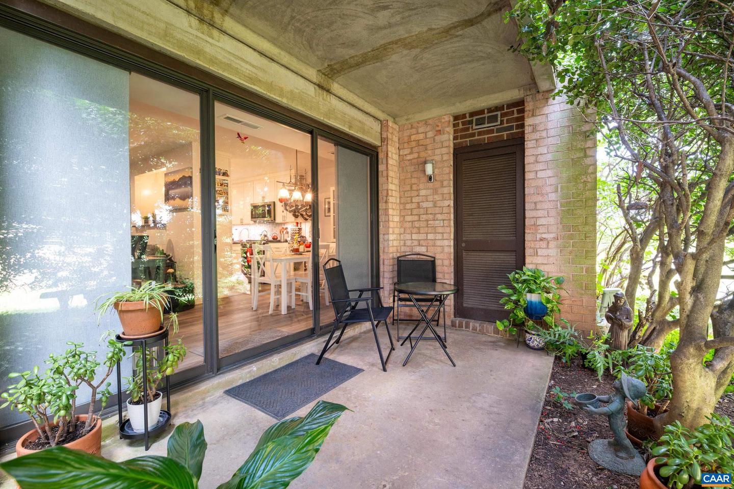 511 N 1ST ST #105, CHARLOTTESVILLE, Virginia 22902, 2 Bedrooms Bedrooms, ,1 BathroomBathrooms,Residential,For sale,511 N 1ST ST #105,672166 MLS # 672166