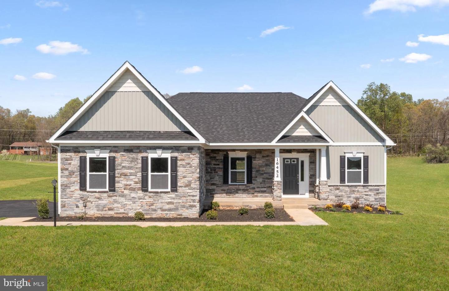 16452 BOBAK RD, AMISSVILLE, Virginia 20106, 3 Bedrooms Bedrooms, ,3 BathroomsBathrooms,Residential,For sale,16452 BOBAK RD,VACU2009500 MLS # VACU2009500