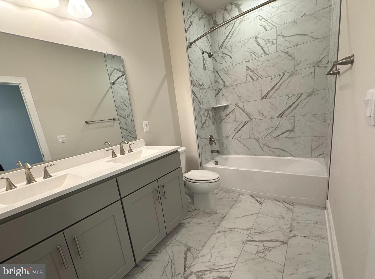 16452 BOBAK RD, AMISSVILLE, Virginia 20106, 3 Bedrooms Bedrooms, ,3 BathroomsBathrooms,Residential,For sale,16452 BOBAK RD,VACU2009500 MLS # VACU2009500