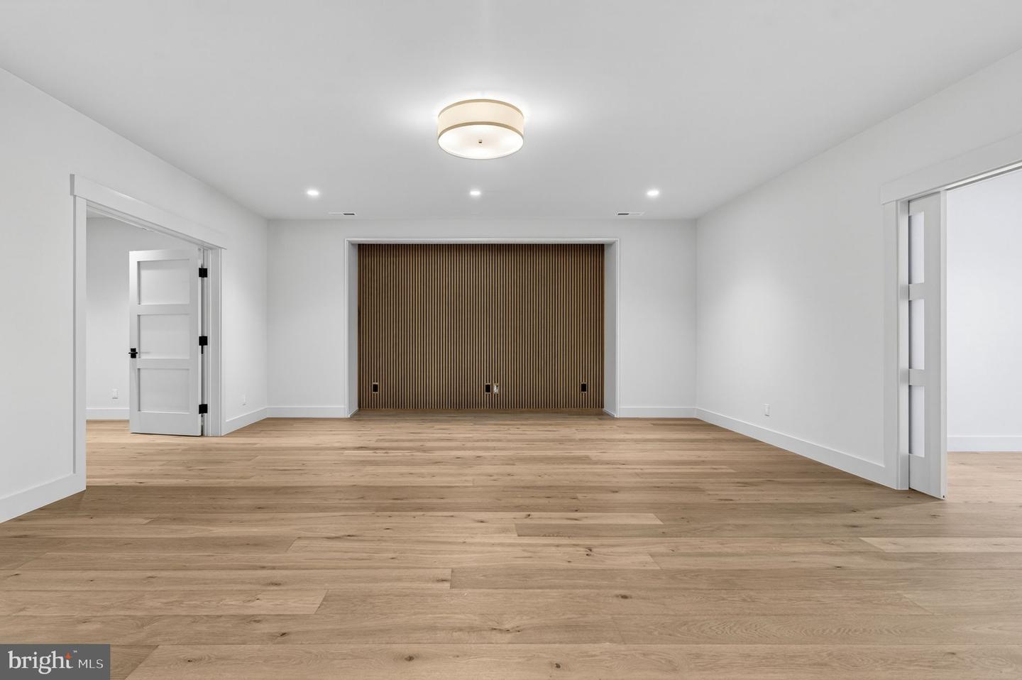 4 FOXTROT KNOLL LN, MIDDLEBURG, Virginia 20117, 4 Bedrooms Bedrooms, ,4 BathroomsBathrooms,Residential,For sale,4 FOXTROT KNOLL LN,VALO2087682 MLS # VALO2087682