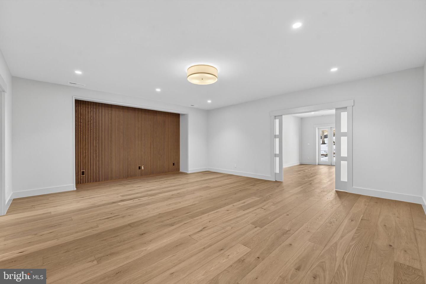 4 FOXTROT KNOLL LN, MIDDLEBURG, Virginia 20117, 4 Bedrooms Bedrooms, ,4 BathroomsBathrooms,Residential,For sale,4 FOXTROT KNOLL LN,VALO2087682 MLS # VALO2087682