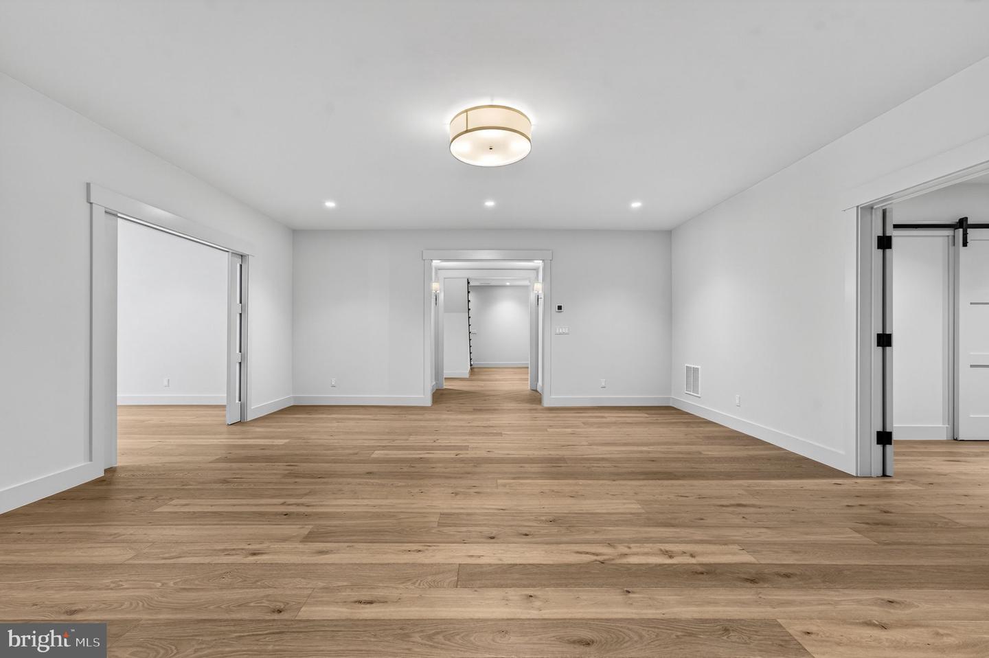 4 FOXTROT KNOLL LN, MIDDLEBURG, Virginia 20117, 4 Bedrooms Bedrooms, ,4 BathroomsBathrooms,Residential,For sale,4 FOXTROT KNOLL LN,VALO2087682 MLS # VALO2087682