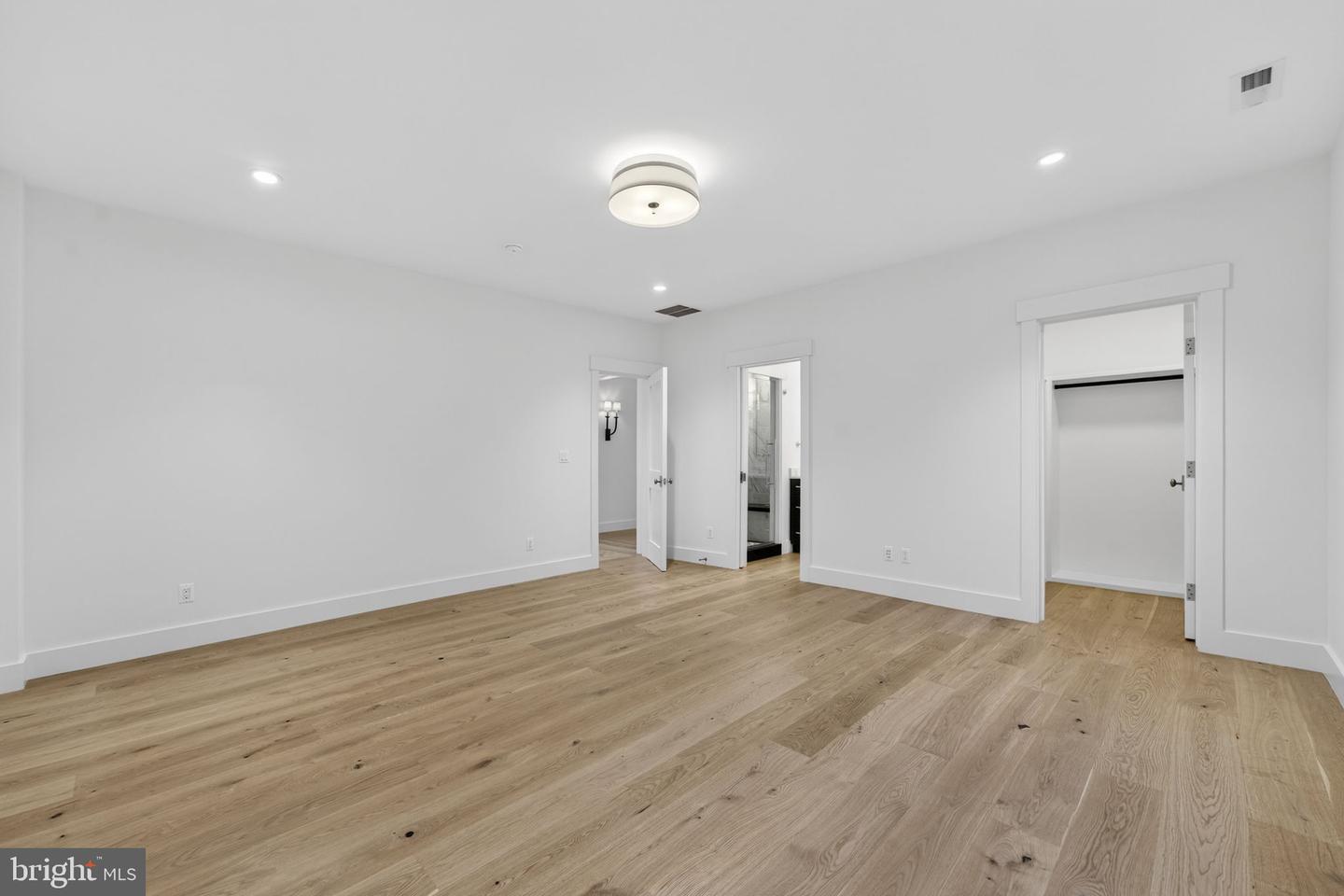 505 MARTINGALE RIDGE DR, MIDDLEBURG, Virginia 20117, 4 Bedrooms Bedrooms, ,4 BathroomsBathrooms,Residential,For sale,505 MARTINGALE RIDGE DR,VALO2097614 MLS # VALO2097614 505 MARTINGALE RIDGE DR, MIDDLEBURG, Virginia 20117, 4 Bedrooms Bedrooms, ,4 BathroomsBathrooms,Residential,For sale,505 MARTINGALE RIDGE DR,VALO2097614 MLS # VALO2097614