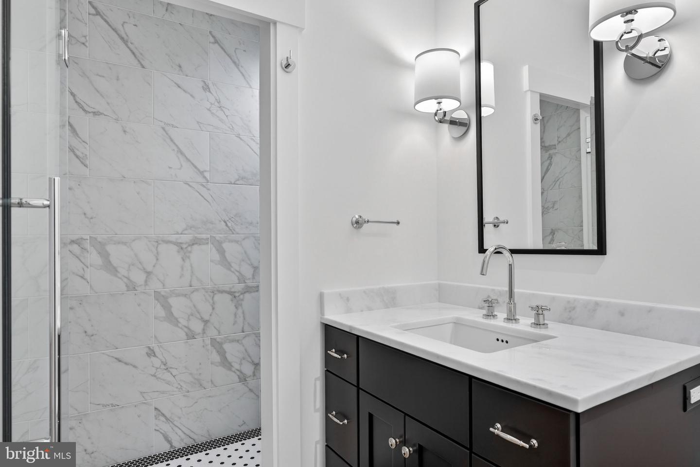 505 MARTINGALE RIDGE DR, MIDDLEBURG, Virginia 20117, 4 Bedrooms Bedrooms, ,4 BathroomsBathrooms,Residential,For sale,505 MARTINGALE RIDGE DR,VALO2097614 MLS # VALO2097614