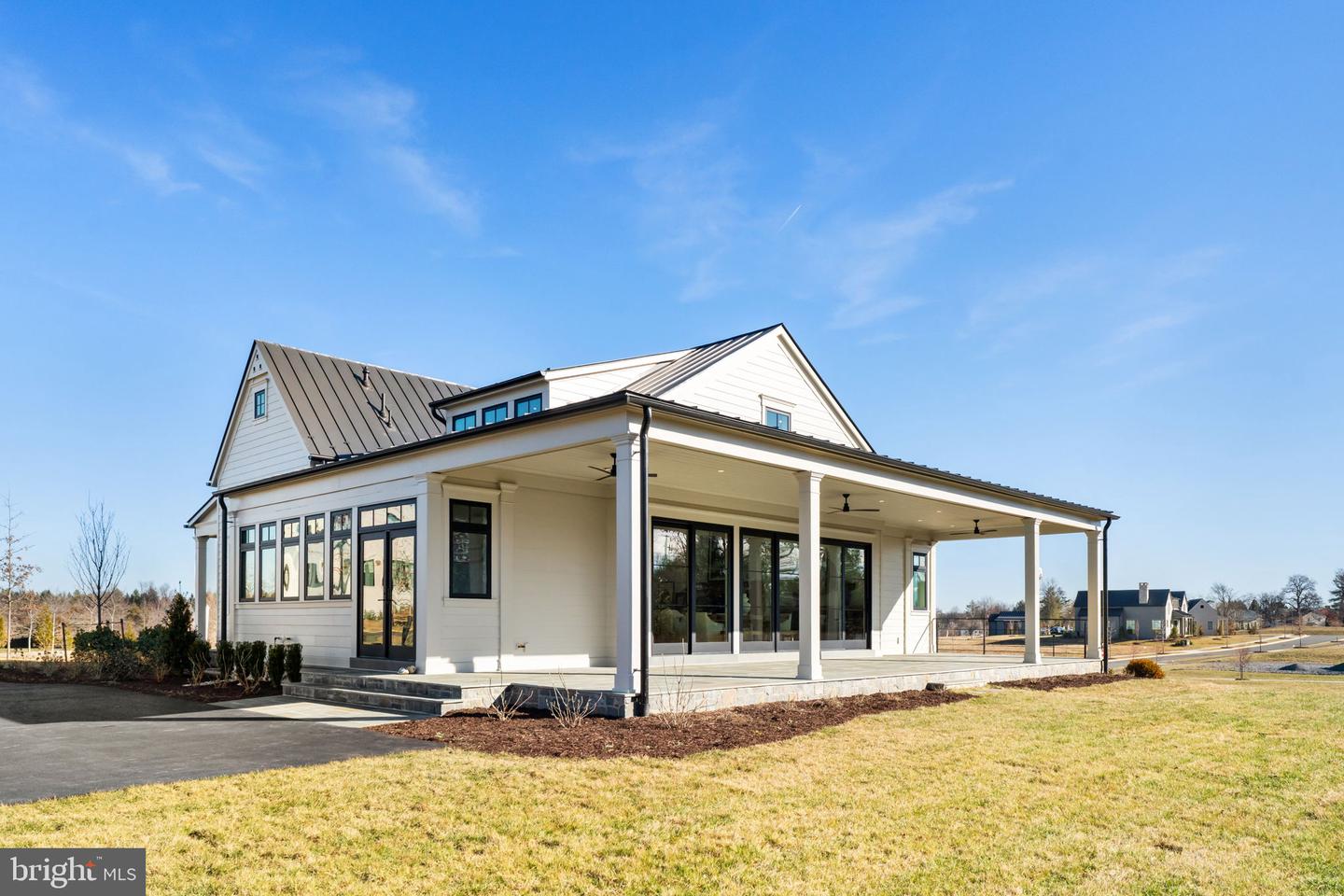 505 MARTINGALE RIDGE DR, MIDDLEBURG, Virginia 20117, 4 Bedrooms Bedrooms, ,4 BathroomsBathrooms,Residential,For sale,505 MARTINGALE RIDGE DR,VALO2097614 MLS # VALO2097614