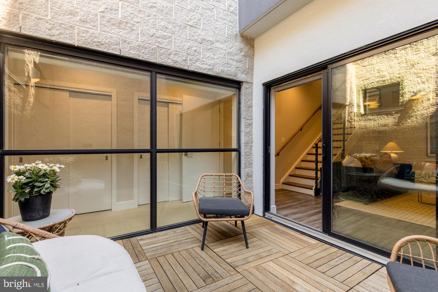 1628 11TH ST NW #105, WASHINGTON, District Of Columbia 20001, 3 Bedrooms Bedrooms, 6 Rooms Rooms,2 BathroomsBathrooms,Residential,For sale,1628 11TH ST NW #105,DCDC2202748 MLS # DCDC2202748 1628 11TH ST NW #105, WASHINGTON, District Of Columbia 20001, 3 Bedrooms Bedrooms, 6 Rooms Rooms,2 BathroomsBathrooms,Residential,For sale,1628 11TH ST NW #105,DCDC2202748 MLS # DCDC2202748