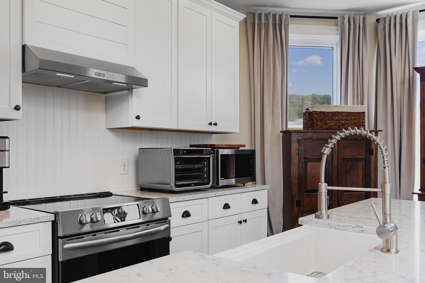 374 FINLEY ROAD, RAPHINE, Virginia 24472, 4 Bedrooms Bedrooms, ,3 BathroomsBathrooms,Farm,For sale,374 FINLEY ROAD,VARB2000160 MLS # VARB2000160