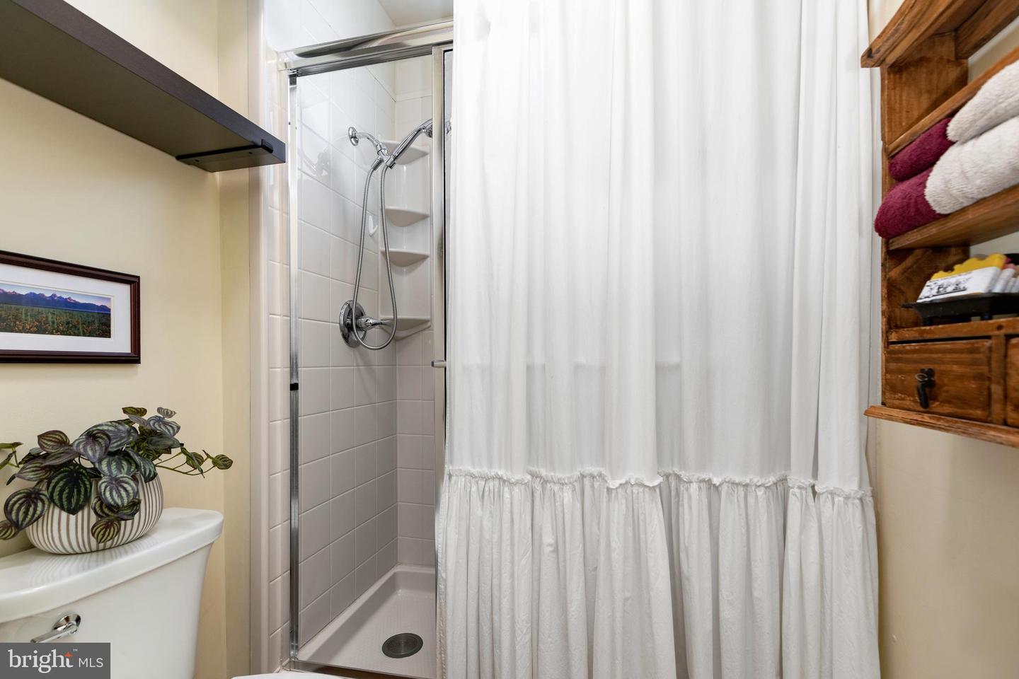 374 FINLEY ROAD, RAPHINE, Virginia 24472, 4 Bedrooms Bedrooms, ,3 BathroomsBathrooms,Farm,For sale,374 FINLEY ROAD,VARB2000160 MLS # VARB2000160