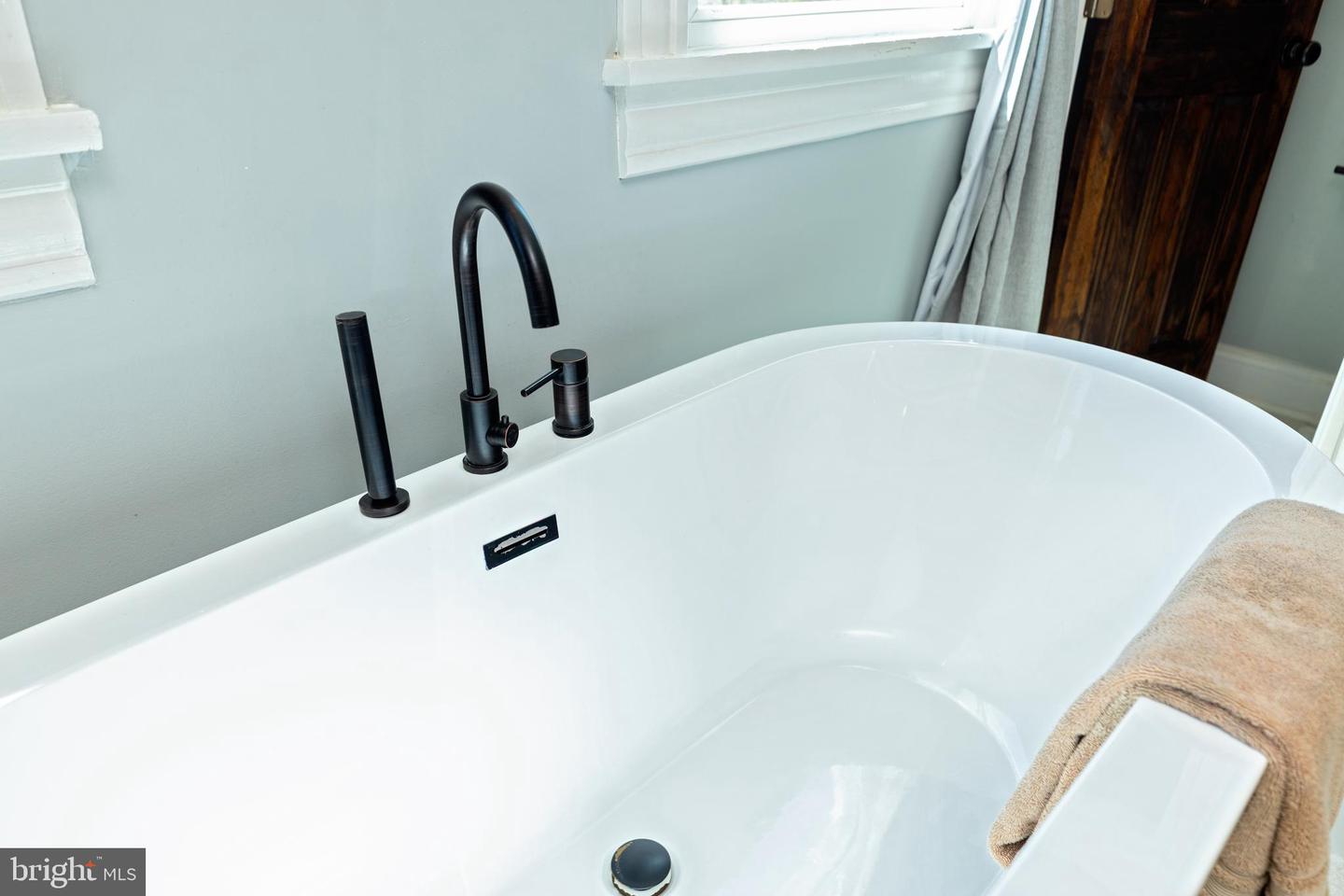 374 FINLEY ROAD, RAPHINE, Virginia 24472, 4 Bedrooms Bedrooms, ,3 BathroomsBathrooms,Farm,For sale,374 FINLEY ROAD,VARB2000160 MLS # VARB2000160