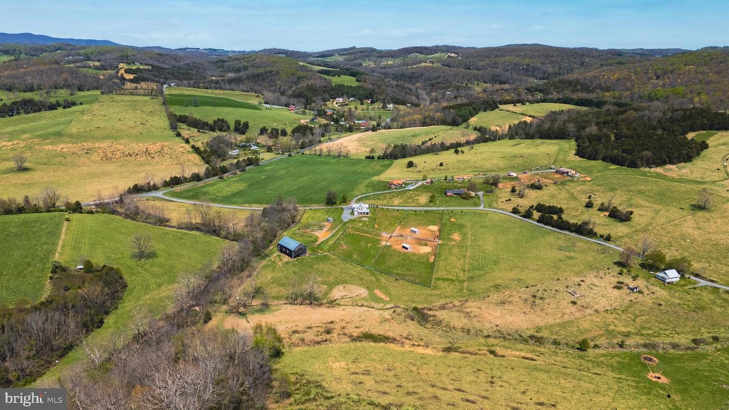 374 FINLEY ROAD, RAPHINE, Virginia 24472, 4 Bedrooms Bedrooms, ,3 BathroomsBathrooms,Farm,For sale,374 FINLEY ROAD,VARB2000160 MLS # VARB2000160