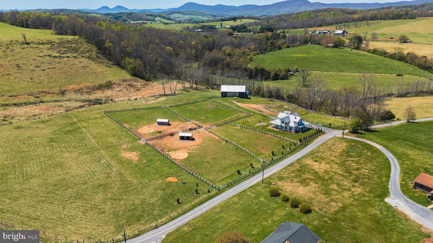 374 FINLEY ROAD, RAPHINE, Virginia 24472, 4 Bedrooms Bedrooms, ,3 BathroomsBathrooms,Farm,For sale,374 FINLEY ROAD,VARB2000160 MLS # VARB2000160