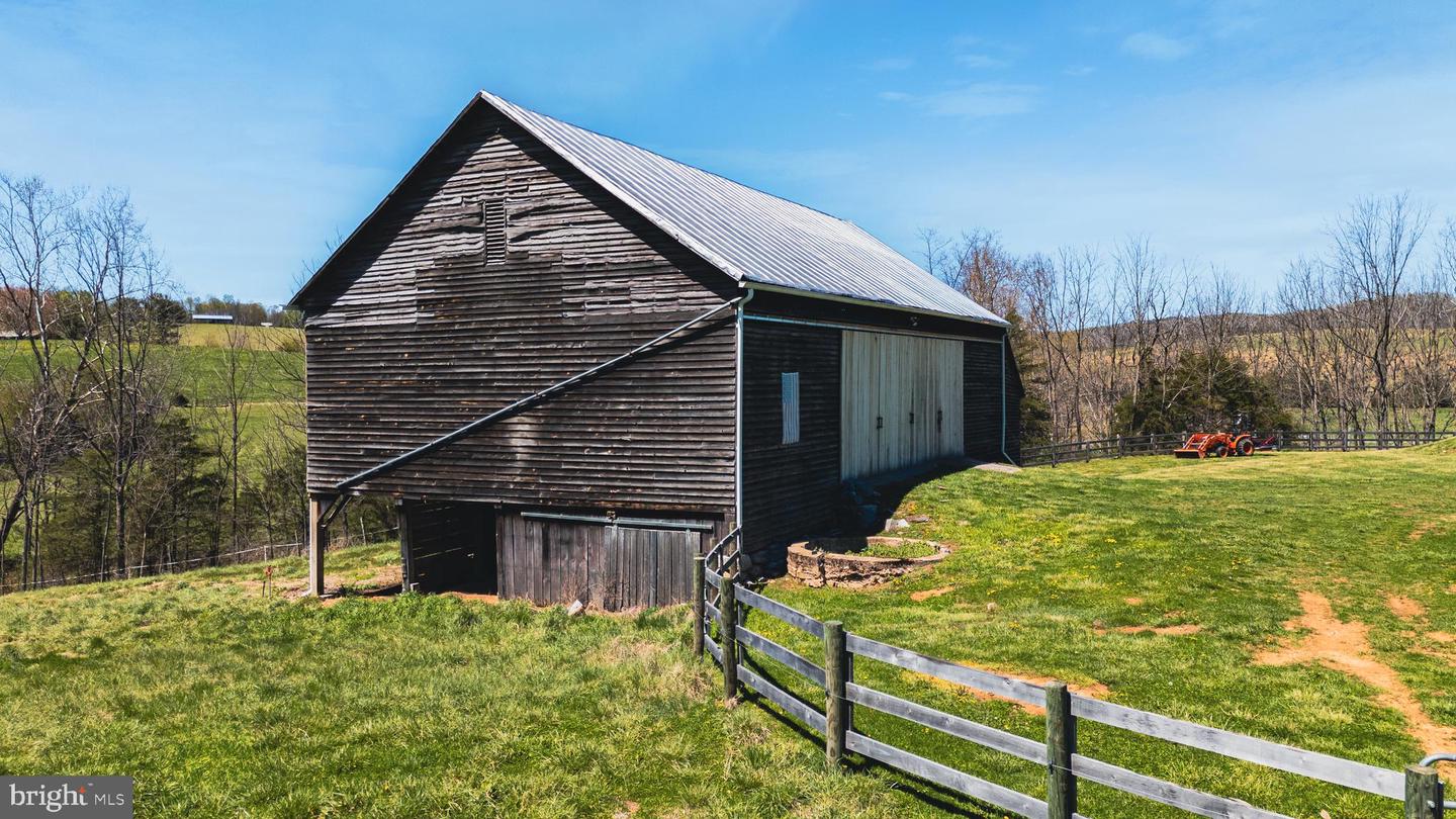 374 FINLEY ROAD, RAPHINE, Virginia 24472, 4 Bedrooms Bedrooms, ,3 BathroomsBathrooms,Farm,For sale,374 FINLEY ROAD,VARB2000160 MLS # VARB2000160