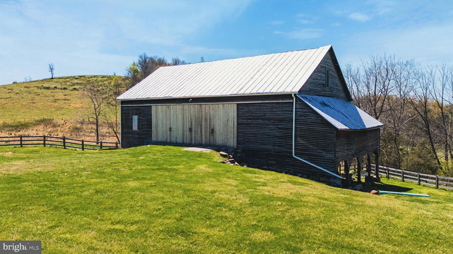 374 FINLEY ROAD, RAPHINE, Virginia 24472, 4 Bedrooms Bedrooms, ,3 BathroomsBathrooms,Farm,For sale,374 FINLEY ROAD,VARB2000160 MLS # VARB2000160