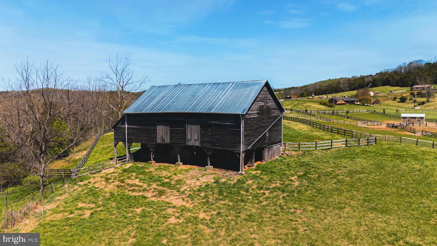 374 FINLEY ROAD, RAPHINE, Virginia 24472, 4 Bedrooms Bedrooms, ,3 BathroomsBathrooms,Farm,For sale,374 FINLEY ROAD,VARB2000160 MLS # VARB2000160