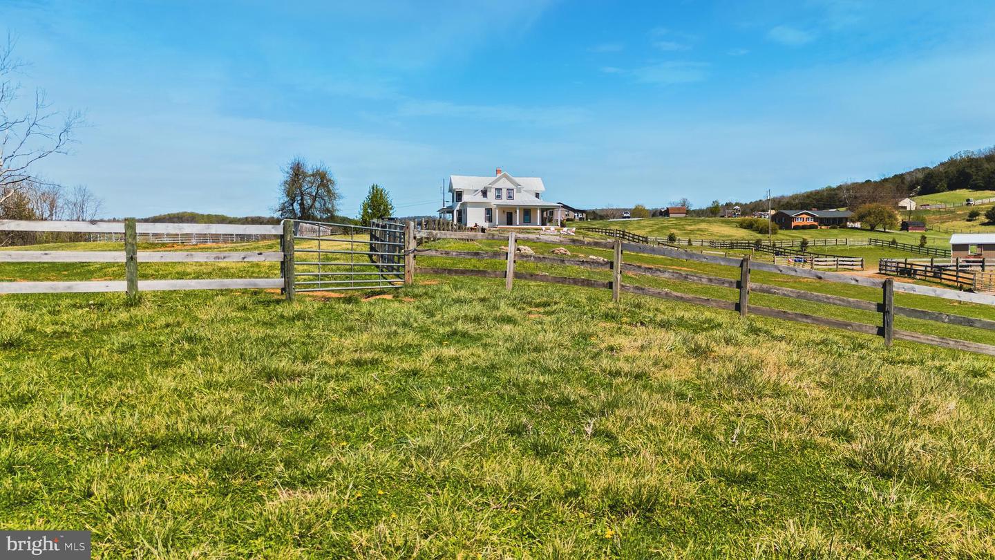 374 FINLEY ROAD, RAPHINE, Virginia 24472, 4 Bedrooms Bedrooms, ,3 BathroomsBathrooms,Farm,For sale,374 FINLEY ROAD,VARB2000160 MLS # VARB2000160