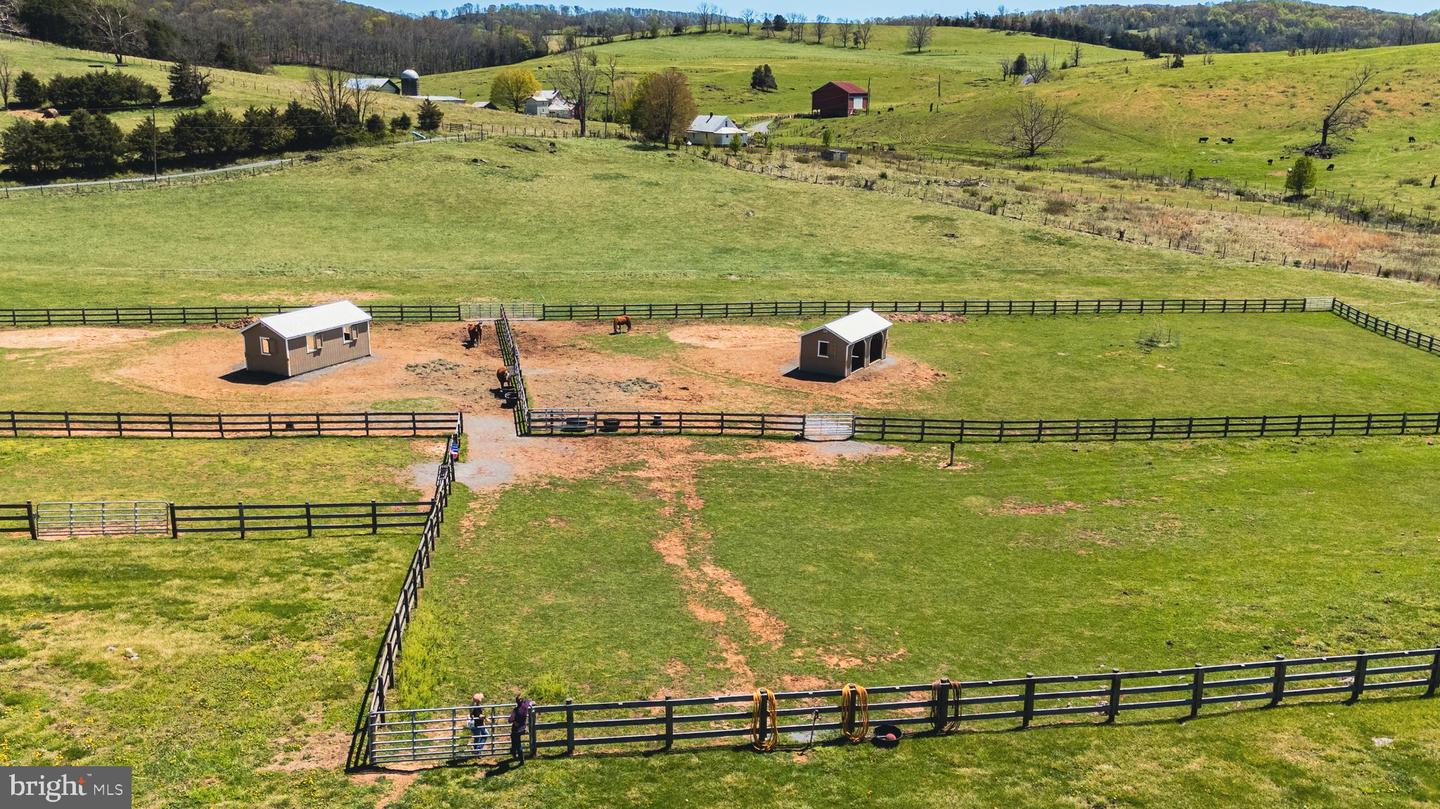 374 FINLEY ROAD, RAPHINE, Virginia 24472, 4 Bedrooms Bedrooms, ,3 BathroomsBathrooms,Farm,For sale,374 FINLEY ROAD,VARB2000160 MLS # VARB2000160