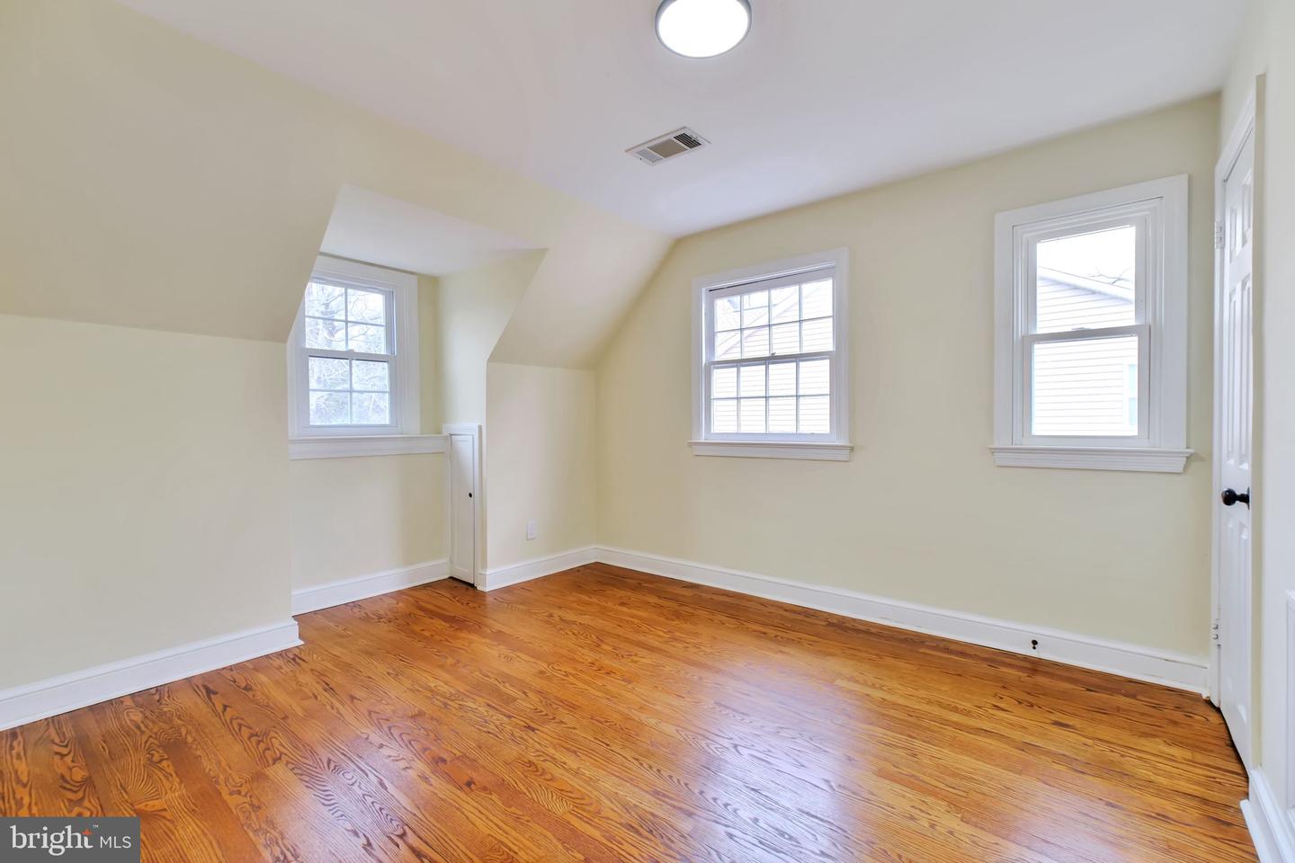 3509 ANNANDALE RD, ANNANDALE, Virginia 22003, 4 Bedrooms Bedrooms, 8 Rooms Rooms,3 BathroomsBathrooms,Residential,For sale,3509 ANNANDALE RD,VAFX2266068 MLS # VAFX2266068 3509 ANNANDALE RD, ANNANDALE, Virginia 22003, 4 Bedrooms Bedrooms, 8 Rooms Rooms,3 BathroomsBathrooms,Residential,For sale,3509 ANNANDALE RD,VAFX2266068 MLS # VAFX2266068