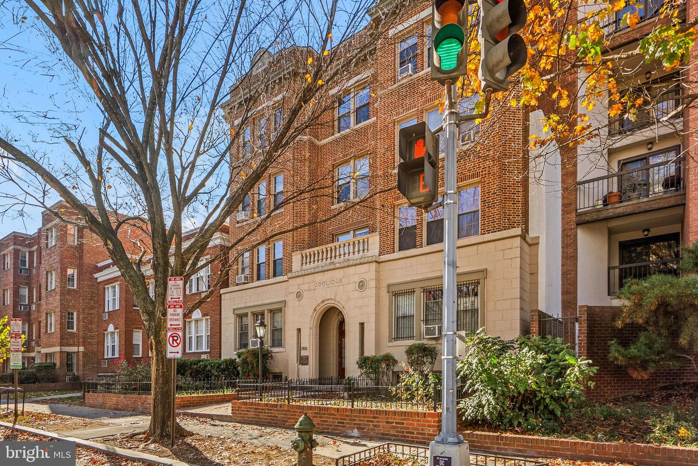 3100 WISCONSIN AVE NW #403, WASHINGTON, District Of Columbia 20016, 1 Bedroom Bedrooms, ,1 BathroomBathrooms,Residential,For sale,3100 WISCONSIN AVE NW #403,DCDC2231654 MLS # DCDC2231654