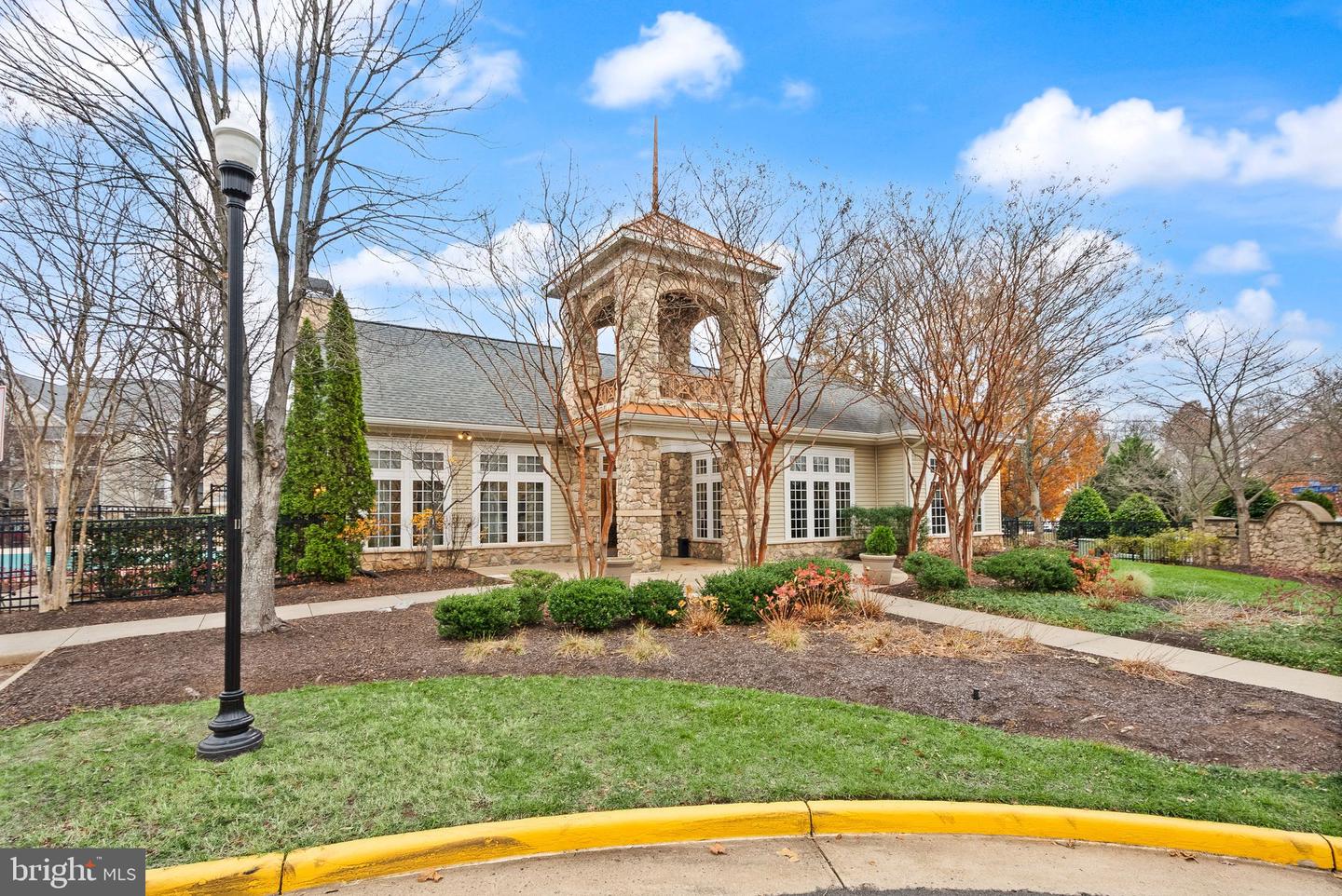 13363-I CONNOR DR #I, CENTREVILLE, Virginia 20120, 2 Bedrooms Bedrooms, ,2 BathroomsBathrooms,Residential,For sale,13363-I CONNOR DR #I,VAFX2280438 MLS # VAFX2280438