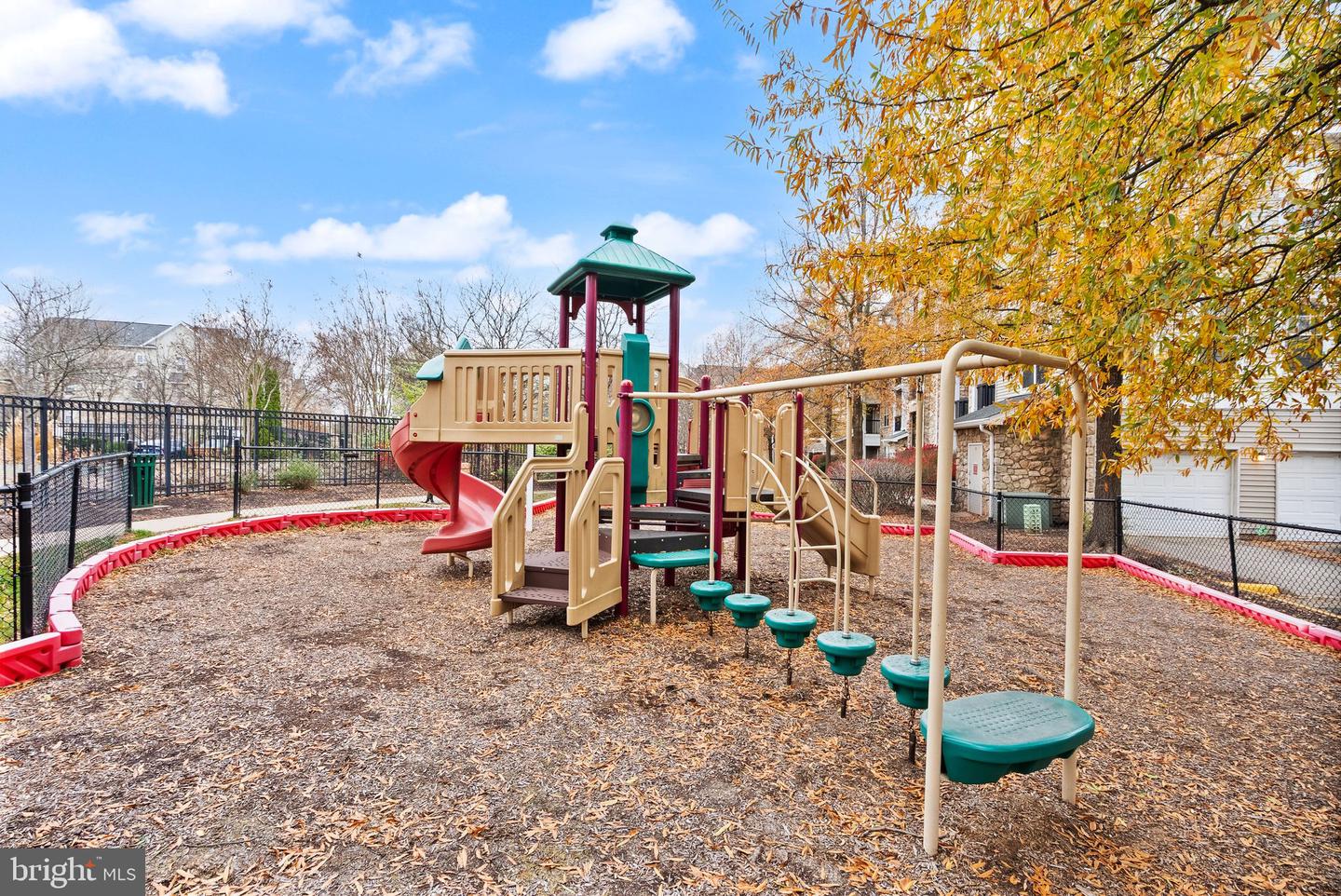 13363-I CONNOR DR #I, CENTREVILLE, Virginia 20120, 2 Bedrooms Bedrooms, ,2 BathroomsBathrooms,Residential,For sale,13363-I CONNOR DR #I,VAFX2280438 MLS # VAFX2280438