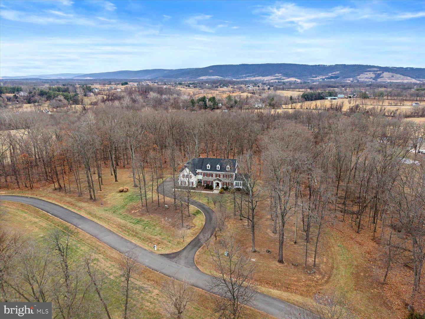 19355 AIRWELL CT, PURCELLVILLE, Virginia 20132, 6 Bedrooms Bedrooms, ,5 BathroomsBathrooms,Residential,For sale,19355 AIRWELL CT,VALO2112208 MLS # VALO2112208