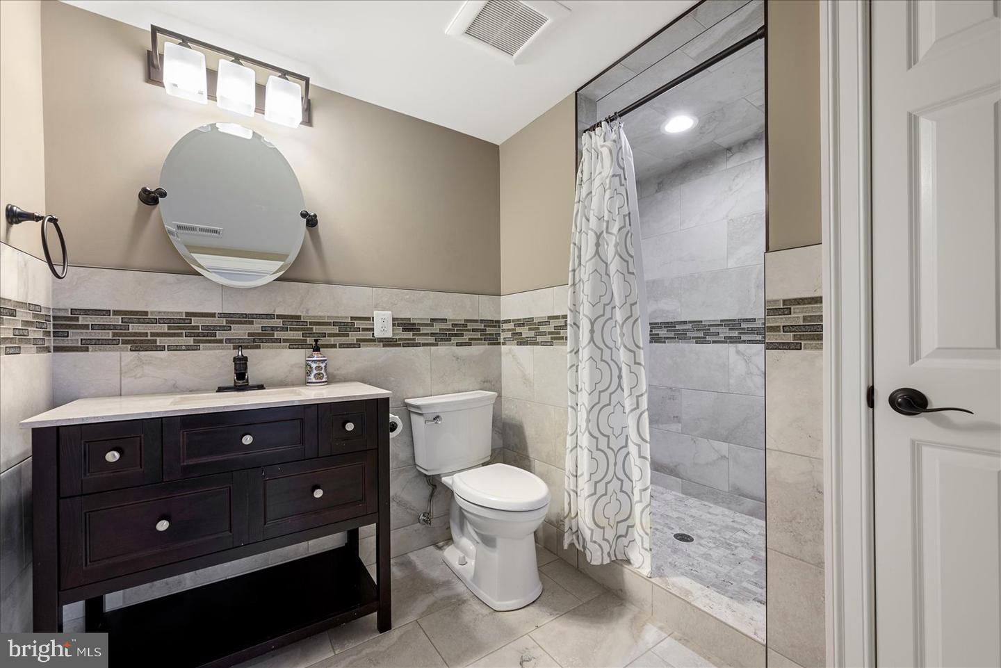 19355 AIRWELL CT, PURCELLVILLE, Virginia 20132, 6 Bedrooms Bedrooms, ,5 BathroomsBathrooms,Residential,For sale,19355 AIRWELL CT,VALO2112208 MLS # VALO2112208