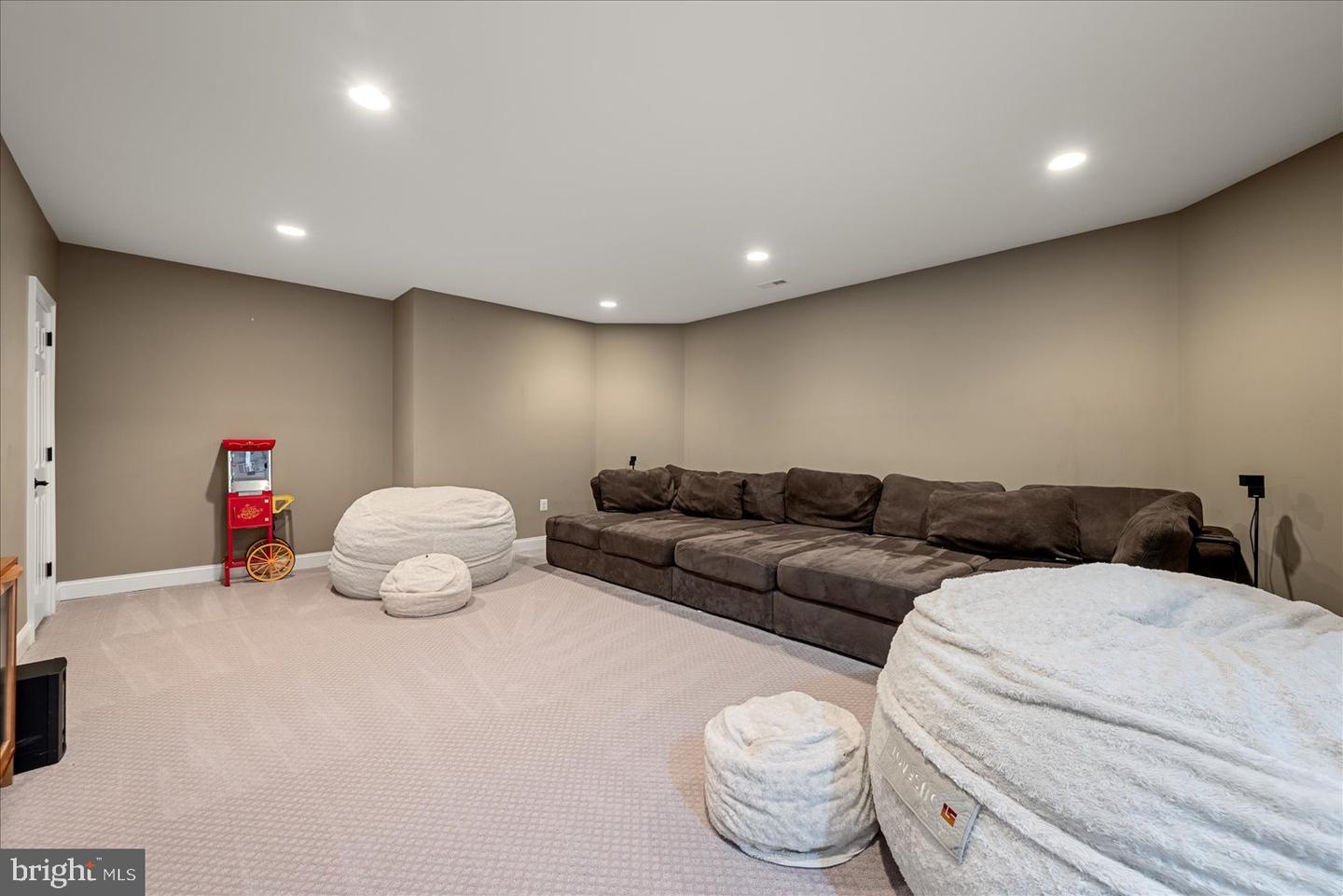 19355 AIRWELL CT, PURCELLVILLE, Virginia 20132, 6 Bedrooms Bedrooms, ,5 BathroomsBathrooms,Residential,For sale,19355 AIRWELL CT,VALO2112208 MLS # VALO2112208