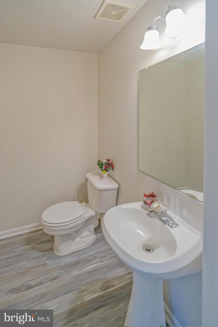 3982 BRUSSELS WAY, WOODBRIDGE, Virginia 22192, 3 Bedrooms Bedrooms, ,3 BathroomsBathrooms,Residential,For sale,3982 BRUSSELS WAY,VAPW2109074 MLS # VAPW2109074