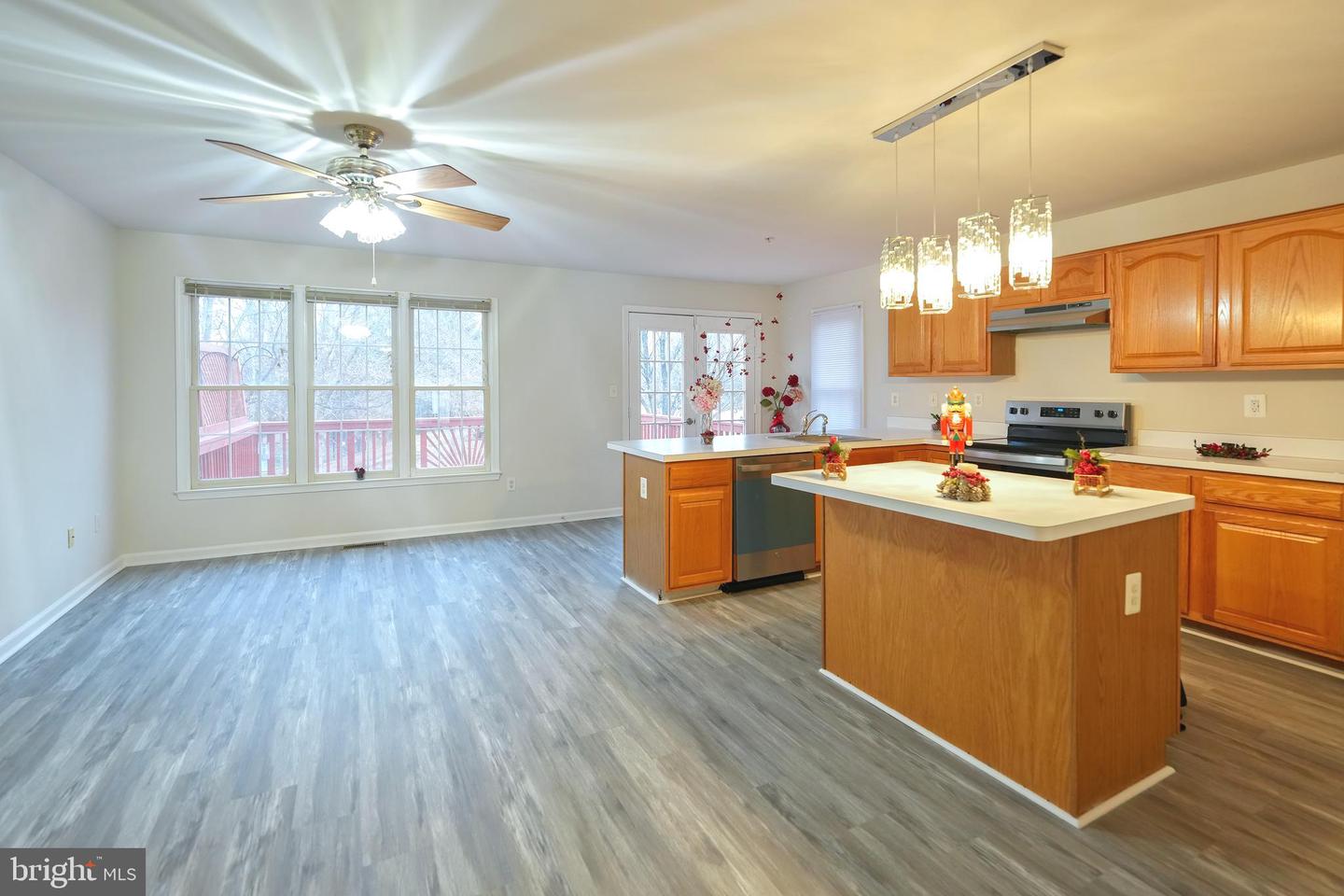 3982 BRUSSELS WAY, WOODBRIDGE, Virginia 22192, 3 Bedrooms Bedrooms, ,3 BathroomsBathrooms,Residential,For sale,3982 BRUSSELS WAY,VAPW2109074 MLS # VAPW2109074